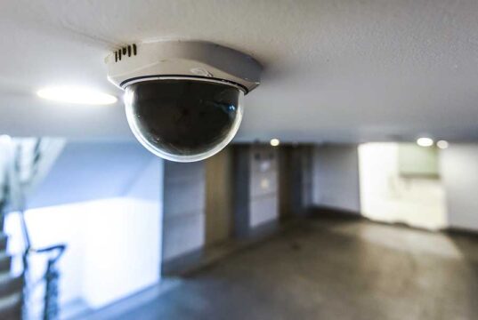 Как установить видеонаблюдение в многоквартирном доме?