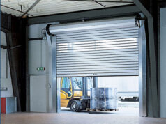 Подъемные ворота для складов: тонкости выбора