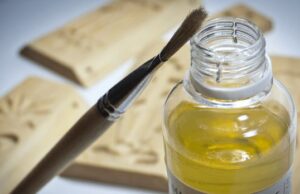 Правильный выбор состава масла для пропитки дерева