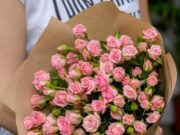 Причины популярности кустовых роз: доставка букетов по городам Украины
