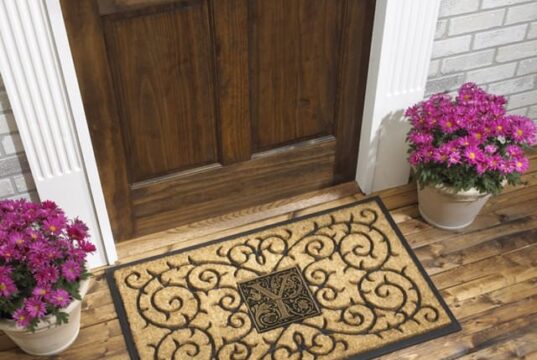 Придверный коврик как основа чистоты дома