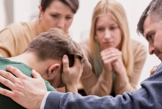 Поддержка близких во время лечения алкоголизма