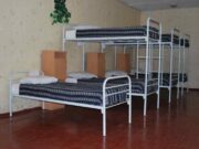 Металлические кровати эконом класса: виды и сферы использования