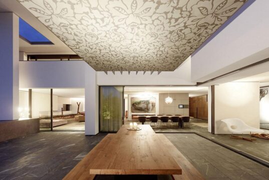 Тканевые натяжные потолки: особенности, преимущества и недостатки