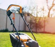 Как выбрать газонокосилку