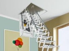 Чердачные лестницы: конструктивные особенности и применение в современных интерьерах